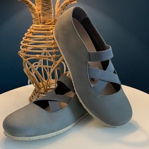 BIRKENSTOCK size 41 (Women’s 10) Santa Ana